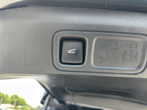 Used 2024 Ford Expedition Max XLT AWD/4WD image 17