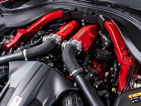 Certified 2024 Ferrari Roma Spider image 57