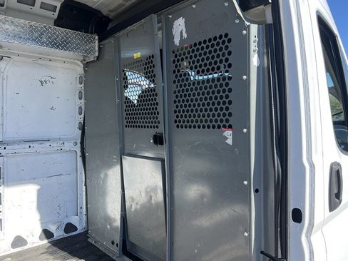 Used 2020 RAM ProMaster 2500 w/ Interior Convenience Group image 8