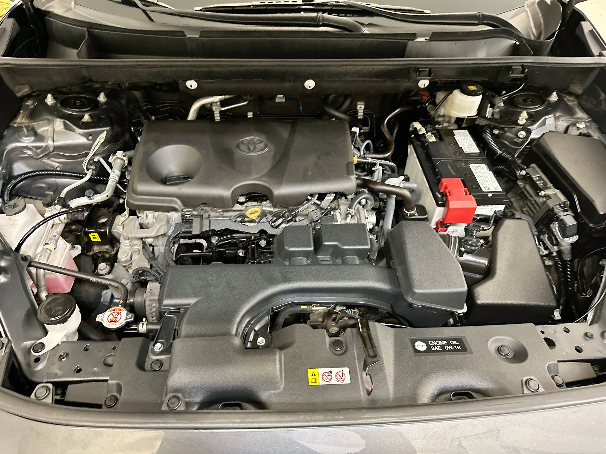 Used 2025 Toyota RAV4 LE AWD/4WD image 34
