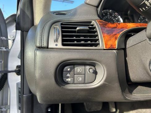 Used 2007 Jaguar XK Convertible image 19