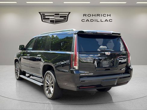 Used 2019 Cadillac Escalade ESV Platinum w/ Escalade Sport Edition AWD/4WD image 7