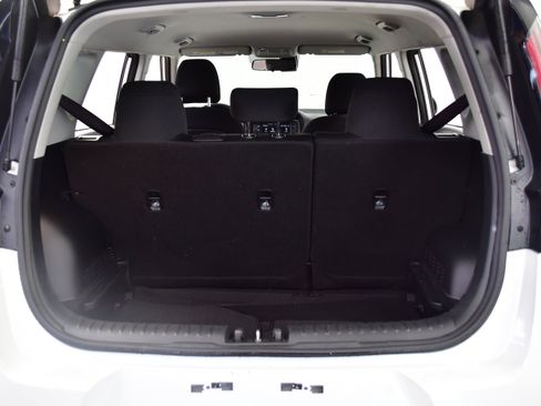 Used 2025 Kia Soul LX w/ LX Technology Package FWD image 8