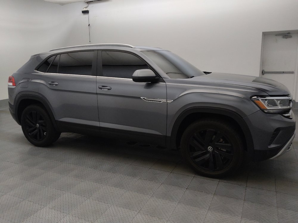 Used 2022 Volkswagen Atlas Cross Sport SE FWD image 11