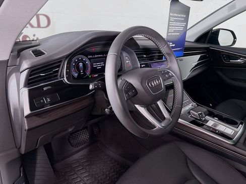 Used 2023 Audi Q8 Prestige AWD/4WD image 11
