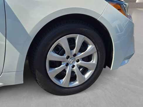 Used 2025 Toyota Corolla LE FWD image 11