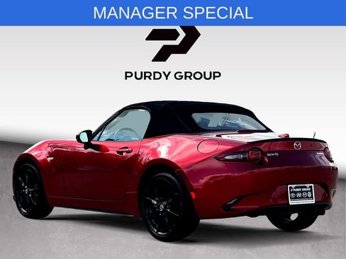 Used 2021 MAZDA MX-5 Miata Club RWD image 6
