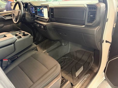Used 2026 Chevrolet Silverado 1500 RST RWD image 15