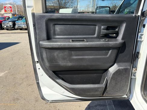Used 2014 RAM 2500 ST image 31