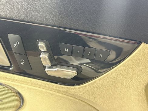 Used 2020 Mercedes-Benz SLC 300 SLC 300 image 18