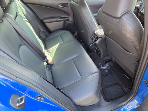 Used 2022 Lexus UX 200 w/ Accessory Package (Z1) FWD image 19