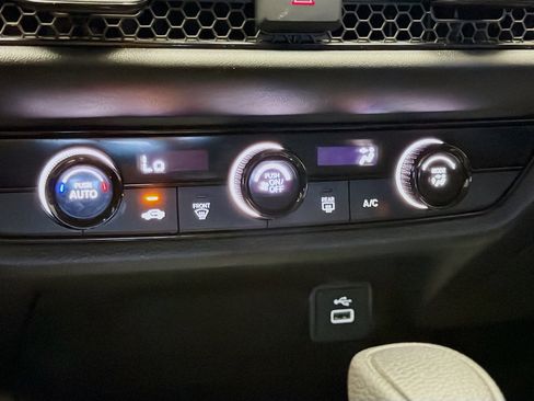 Used 2023 Honda HR-V LX image 10