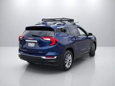 Used 2023 GMC Terrain SLT AWD/4WD image 4