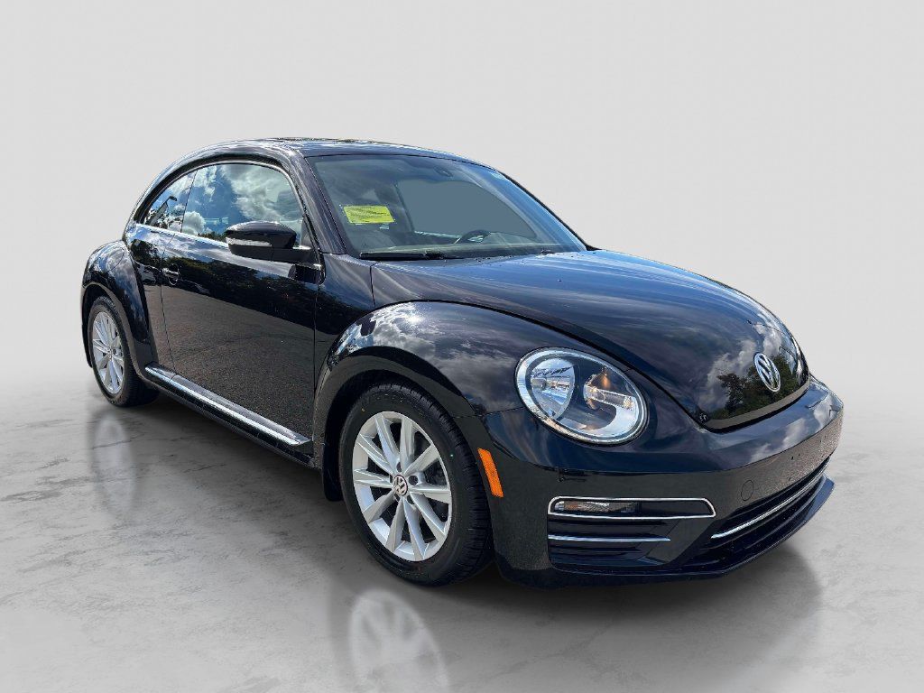 Used 2019 Volkswagen Beetle 2.0T SE FWD image 7