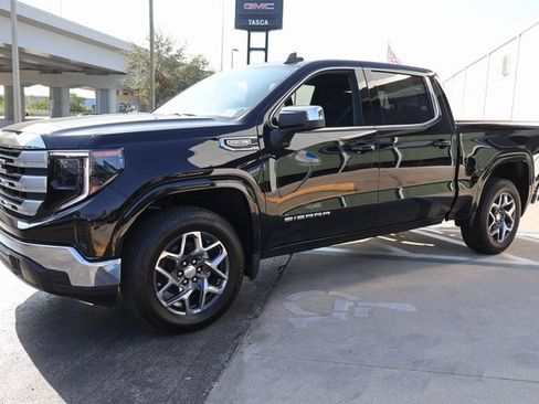 New 2025 GMC Sierra 1500 SLE w/ Preferred Package image 3