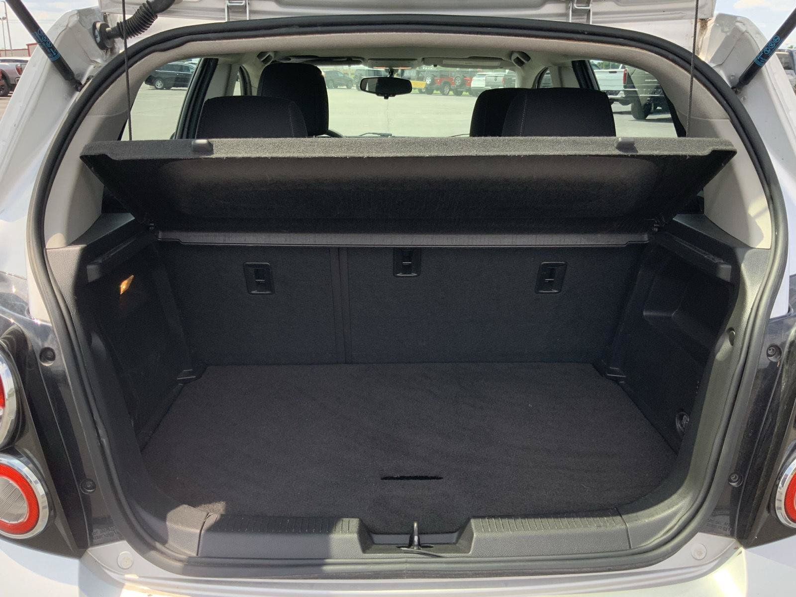Used 2015 Chevrolet Sonic LT FWD image 10