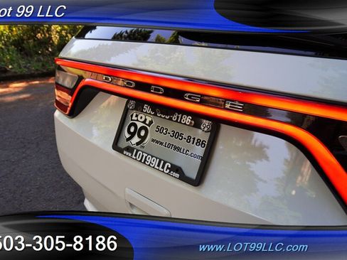 Used 2016 Dodge Durango R/T w/ Technology Group AWD/4WD image 36