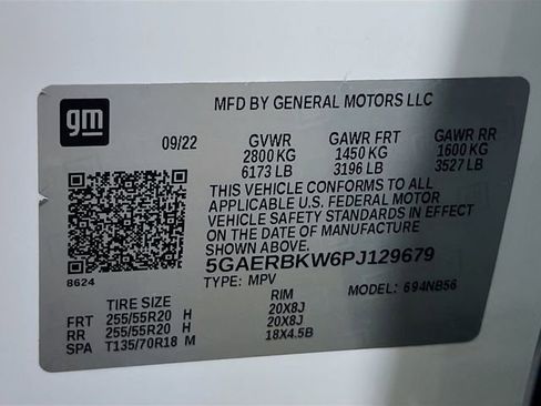 Used 2023 Buick Enclave Essence w/ Experience Buick Package image 35