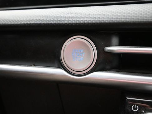 Used 2025 Hyundai Tucson SEL image 14