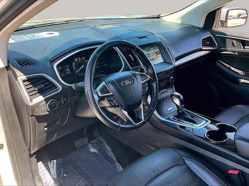 Used 2017 Ford Edge SEL w/ Equipment Group 201A AWD/4WD image 17