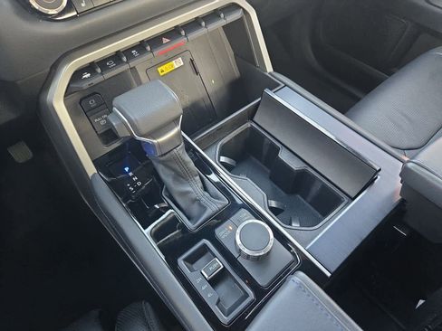 Used 2024 Toyota Tundra Platinum image 30