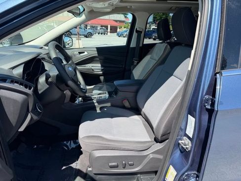 Certified 2018 Ford Escape SE w/ SE Sync 3 Package AWD/4WD image 11