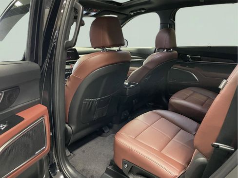 Used 2023 Kia Telluride SX image 13