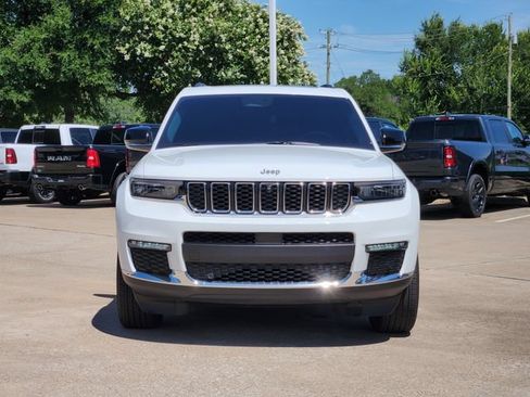 Used 2023 Jeep Grand Cherokee L Limited w/ Luxury Tech Group II AWD/4WD image 2