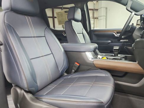 Used 2024 Chevrolet Silverado 1500 High Country AWD/4WD image 47
