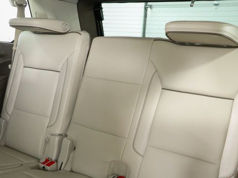 Used 2023 GMC Yukon Denali RWD image 29
