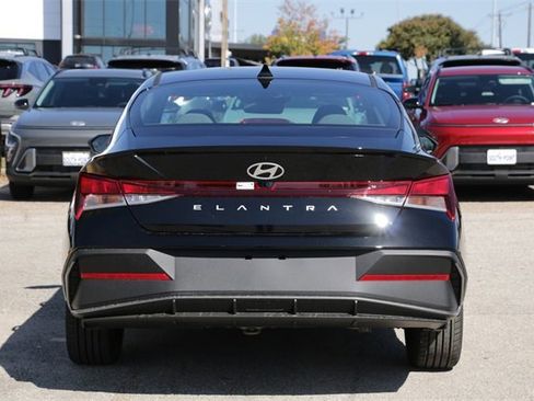 New 2026 Hyundai Elantra Sport image 6