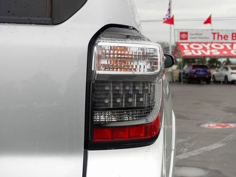 Certified 2017 Toyota 4Runner SR5 Premium w/ Preferred Accessory Package image 7