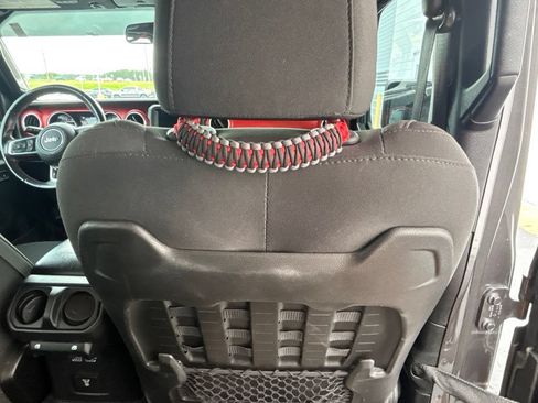 Used 2019 Jeep Wrangler Unlimited Rubicon AWD/4WD image 31