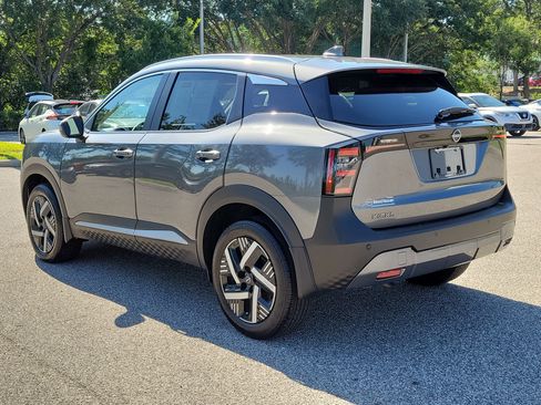 Certified 2025 Nissan Kicks SV w/ SV Premium Package FWD image 7