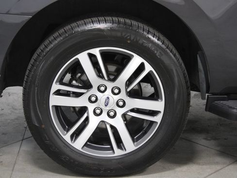 Used 2024 Ford Expedition Limited RWD image 14