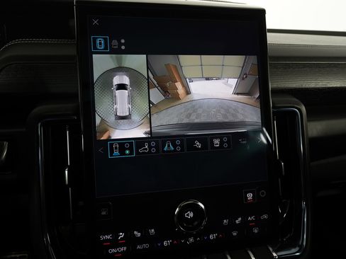 Used 2026 GMC Yukon AT4 Ultimate w/ LPO, Illumination Package AWD/4WD image 29