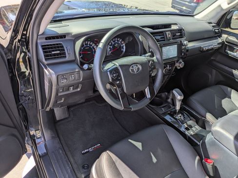 Used 2019 Toyota 4Runner TRD Off-Road Premium AWD/4WD image 14