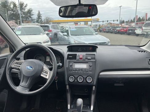 Used 2014 Subaru Forester 2.5i Premium w/ All-Weather Package image 6