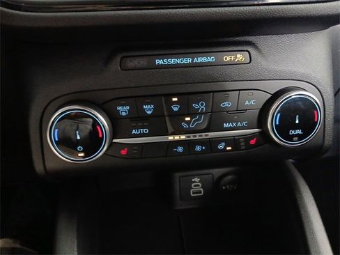 Used 2025 Ford Escape ST-Line Select image 15