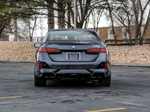 New 2026 BMW 530i xDrive 530i xDrive w/ M Sport Package image 4