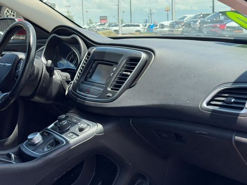 Used 2015 Chrysler 200 Limited w/ Convenience Group FWD image 26