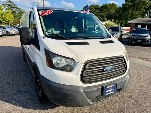 Used 2016 Ford Transit 150 130 Low Roof RWD image 7