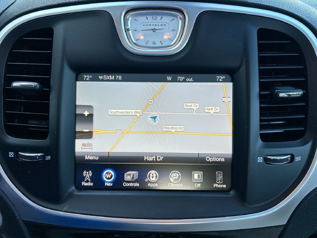 Used 2016 Chrysler 300 C w/ Safetytec Plus Group RWD image 17