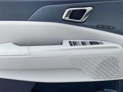 New 2026 Kia Carnival EX image 26