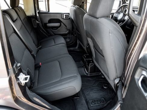 Used 2021 Jeep Wrangler Unlimited Willys image 47