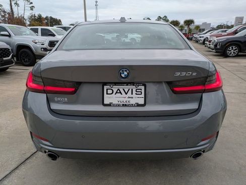 Used 2024 BMW 330e image 5