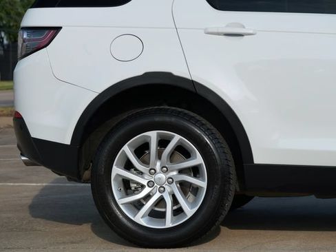 Used 2016 Land Rover Discovery Sport HSE AWD/4WD image 33