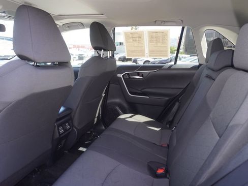 Used 2023 Toyota RAV4 XLE w/ Convenience Package FWD image 10