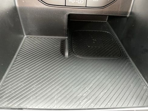 New 2025 Kia Sorento EX image 28