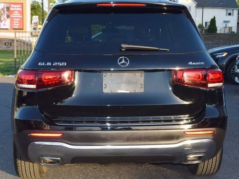Used 2020 Mercedes-Benz GLB 250 4MATIC image 12